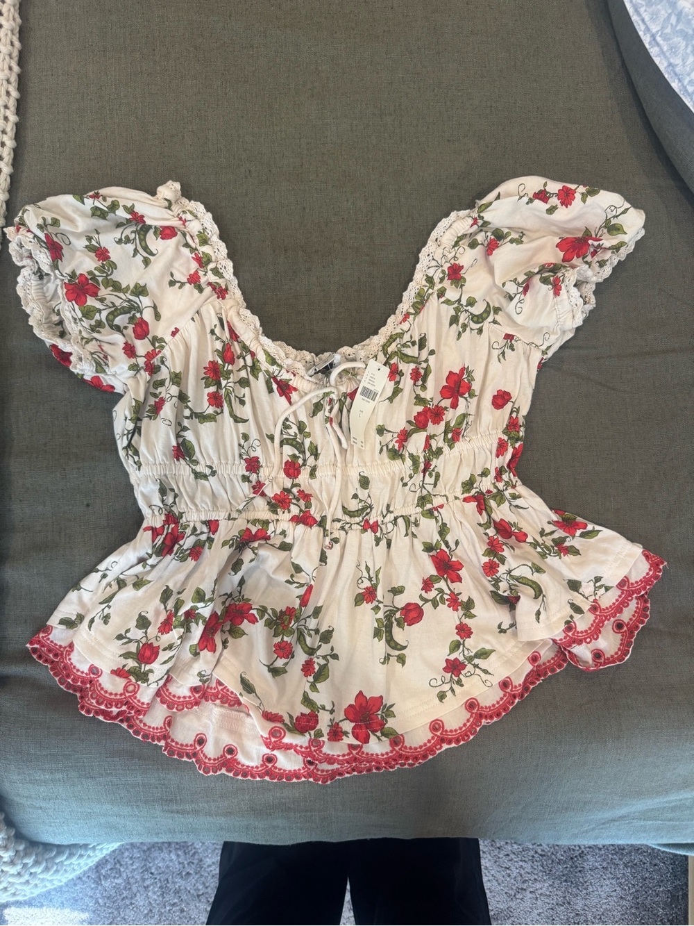 Anthropologie adorable flowy top. NWT. - Picture 2 of 2